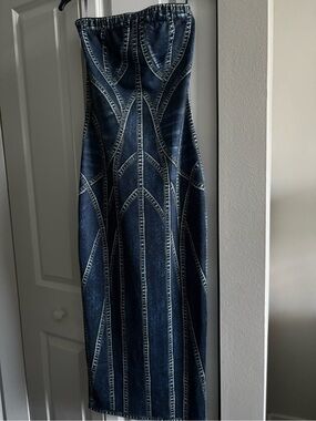 Her Bottari  Dark Blue Denim Strapless Midi Dress with Contrast Seams